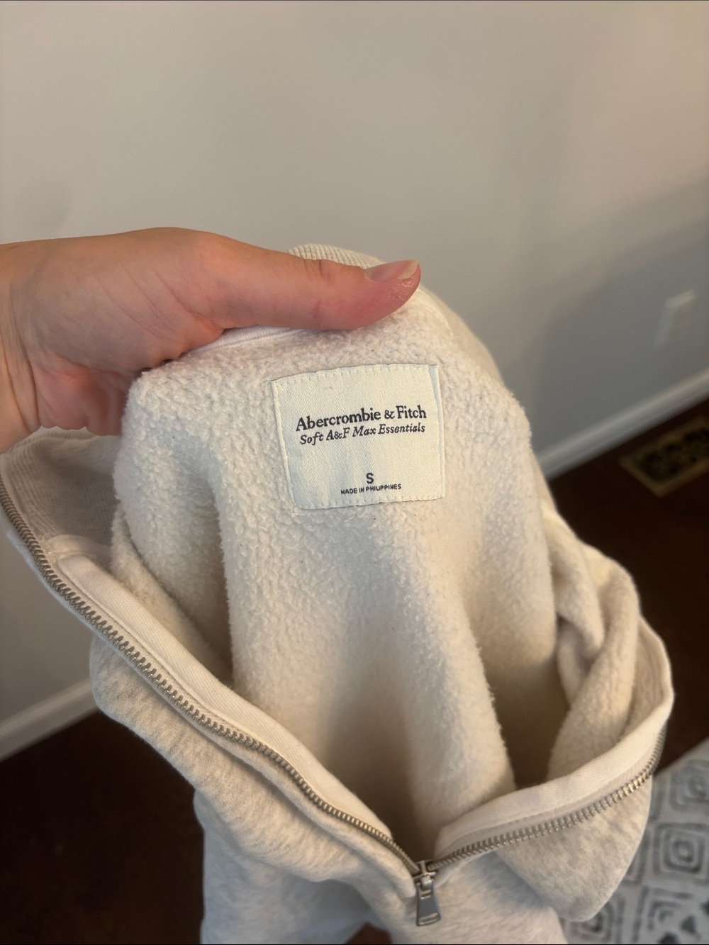 Abercrombie & Fitch Heather Grey Quarter Zip Pullover Size Small - Picture 2 of 3